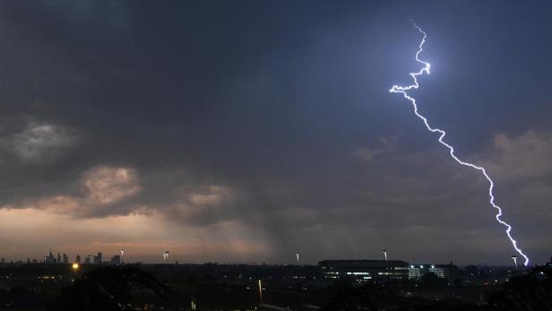 Thunderstorm strikes Milan
