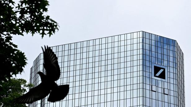 DEUTSCHE BANK