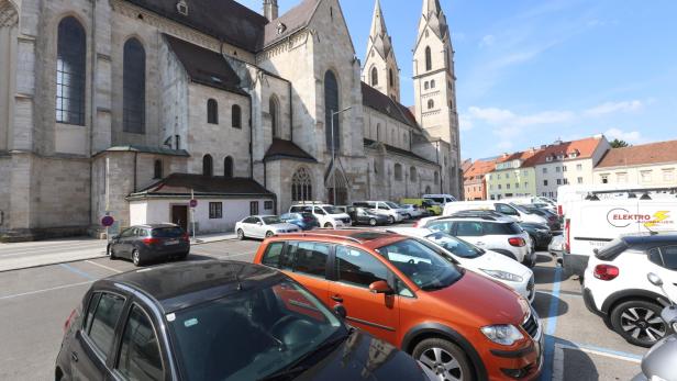 Domplatz, Wiener Neustadt