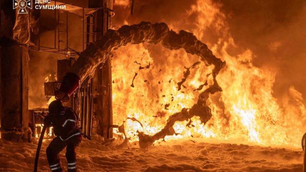 Brand an einer Tankstelle in Sumy