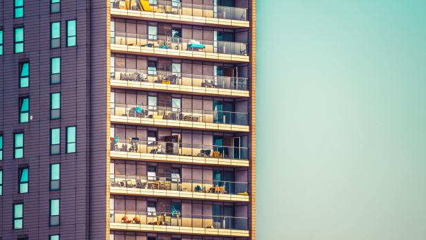 Apartments im modernen Wohnturm