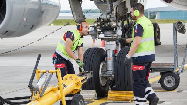 Mitarbeiter des Flughafen-Dienstleisters Swissport
