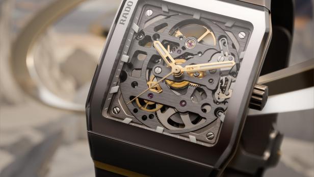 Die  Rado-Armbanduhr "Anatom Skeleton mit durchbrochenem Zifferblatt.