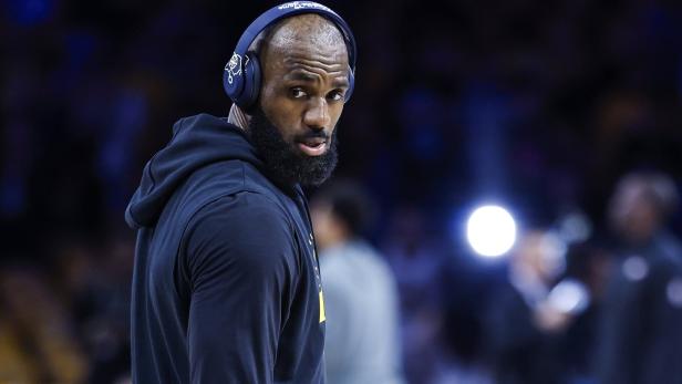 NBA Playoffs - Los Angeles Lakers vs. Oklahoma City Thunder Game 4