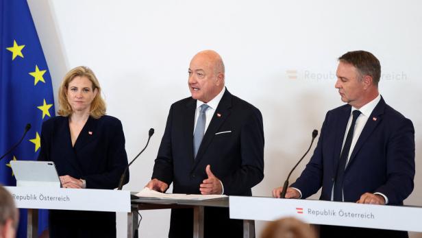 Press conference after the summer cabinet meeting in Salzburg