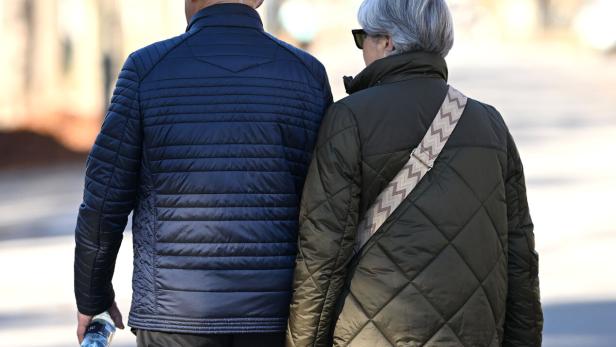 ++ THEMENBILD ++ GESELLSCHAFT / DEMOGRAFIE / BEVÖLKERUNG / BEVÖLKERUNGSWACHSTUM / BEVÖLKERUNGSENTWICKLUNG / PENSIONISTEN / PENSIONEN / RUHESTAND