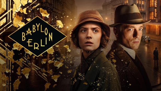 Charlotte Ritter und Gereon Rath vor einer nächtlichen Berliner Kulisse im Stil der Serie Babylon Berlin.
