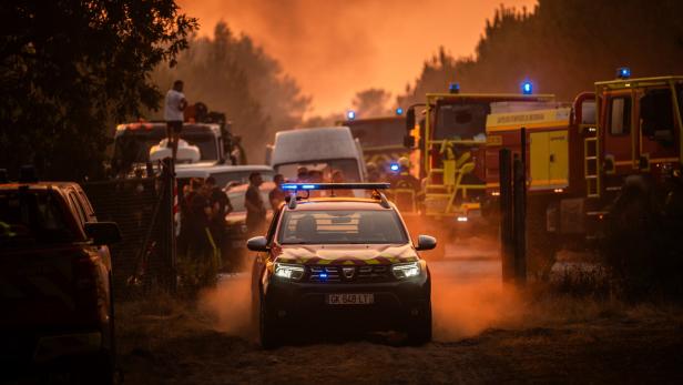 Wildfires scorch 42,000 Hectares in France's Gironde Region