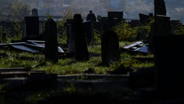 KOSOVO-SERBIA-RELIGION-CHRISTIANITY-ORTHODOX-ALL SOULS' DAY