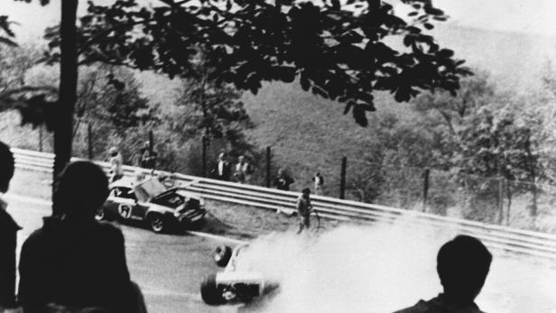Niki Lauda verunglückte am 1. August 1976 auf dem Nürburgring