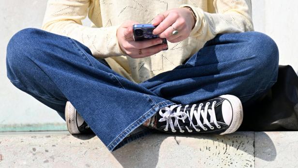 ++ THEMENBILD ++ SOCIAL-MEDIA-VERBOT: REGIERUNGSEINIGUNG ZEICHNET SICH AB