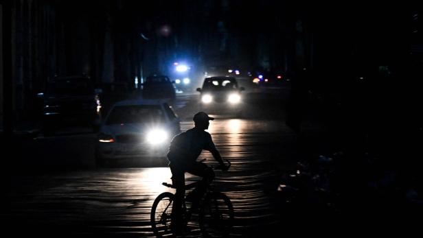 CUBA-US-SANCTIONS-ENERGY-BLACKOUT