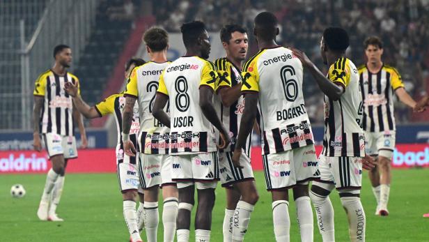 LASK jubelt