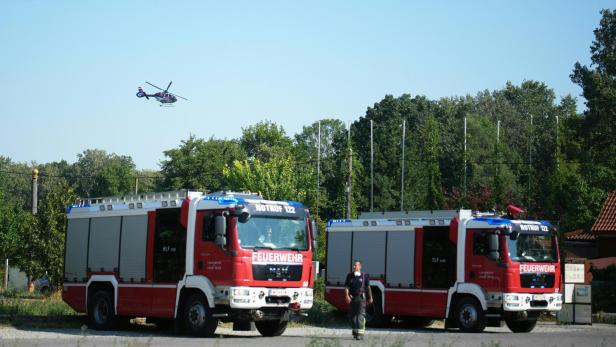 WIEN: FEUERWEHREINSATZ WEGEN WALDBRAND IN LOBAU