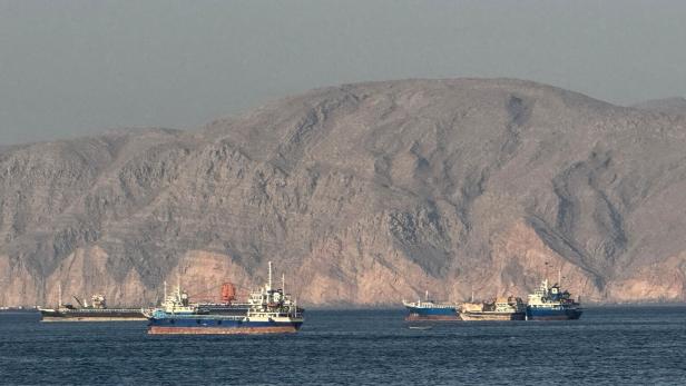 FILES-OMAN-IRAN-US-ISRAEL-WAR-BANGLADESH-SHIPPING