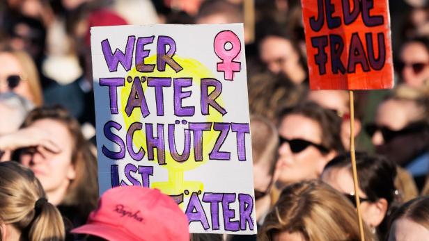 Demonstration gegen sexualisierte digitale Gewalt