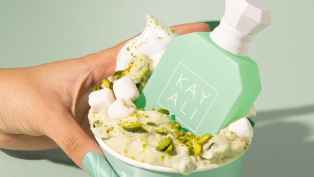 Parfum Kayali in einem Eisbecher