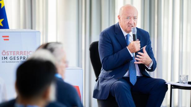 VERANSTALTUNGSREIHE "ÖSTERREICH IM GESPRÄCH" MIT BUNDESKANZLER STOCKER (ÖVP)