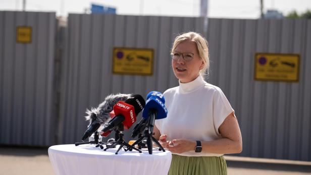 Leonore Gewessler