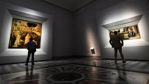 FILE PHOTO: Reopening of the Uffizi Gallery after months of closure during the outbreak of the coronavirus disease (COVID-19) in Florence