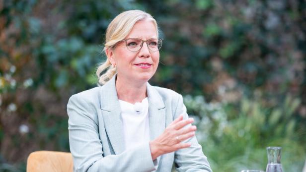ORF-SOMMERGESPRÄCH MIT GRÜNEN-BUNDESSPRECHERIN GEWESSLER