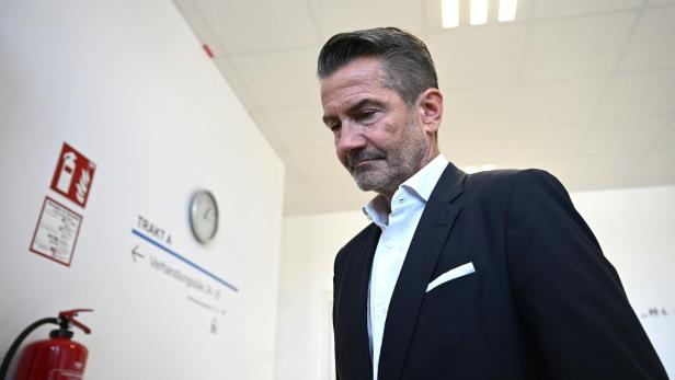 VERHANDLUNG "ARBEITSRECHTSSACHE ROLAND WEISSMANN GEGEN ÖSTERREICHISCHER RUNDFUNK - KÜNDIGUNG DES ARBEITSVERHÄLTNISSES": WEISSMANN
