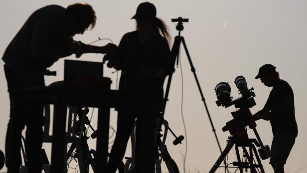 TOPSHOT-SPAIN-ASTRONOMY-ECLIPSE