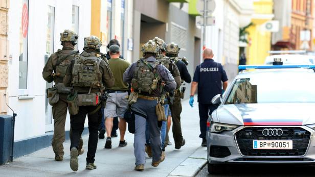 WIEN: GROSSEINSATZ DER WIENER POLIZEI IN DOROTHEUM-STANDORT