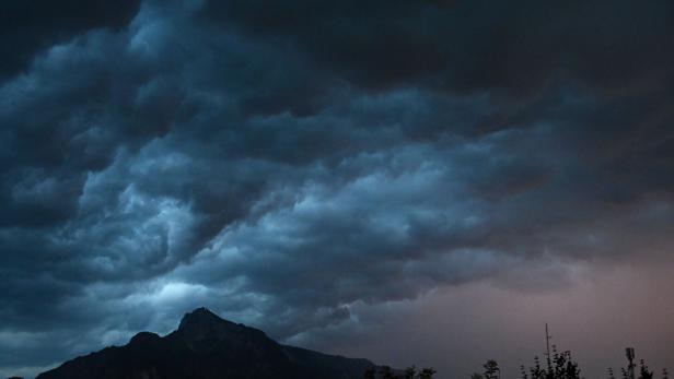 ++ THEMENBILD ++ SALZBURG: WETTER / GEWITTER / REGEN / KLIMA