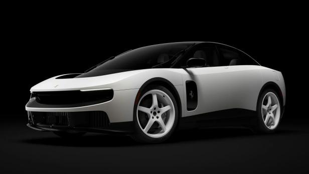 Weißer Ferrari Luce mit schwarzem Dach vor schwarzem Hintergrund.