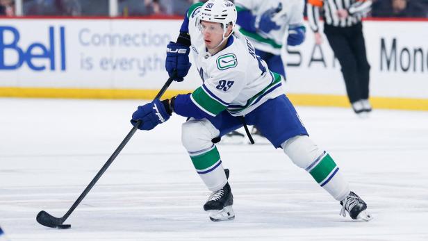 NHL: Vancouver Canucks at Winnipeg Jets
