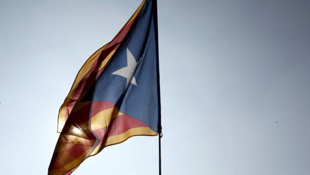 Spanisches Gericht stoppt vorerst Abspaltung Kataloniens