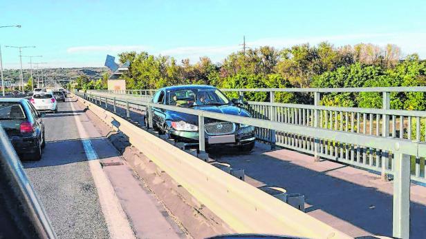 Der FPÖ-Politiker nahm die falsche Abzweigung und landete auf dem Radweg der Donaubrücke.
