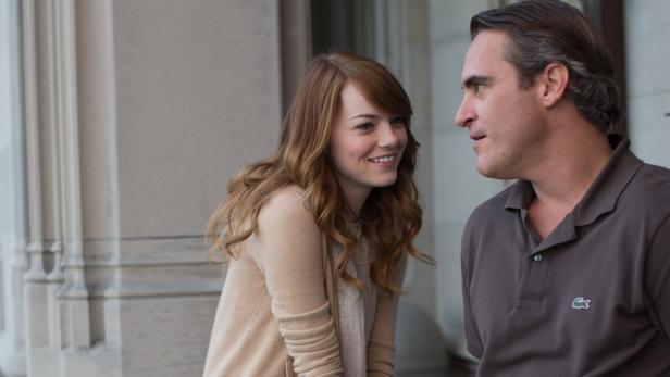 Studentin (Emma Stone) verliebt sich in  Professor (Phoenix)