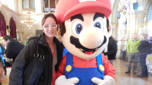 Sabrina mit Super-Mario