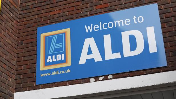 Aldi ist in Großbritannien derzeit auf Expansionskurs und jagt der britischen Konkurrenz Marktanteile ab.