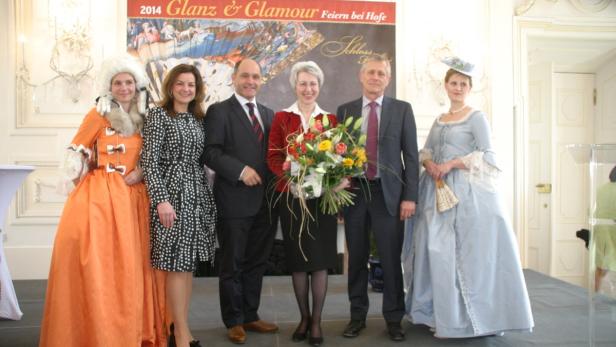 Im barocken Ambiente wurde die diesjährige Ausstellung eröffnet, im Anschluss wurde groß gefeiert