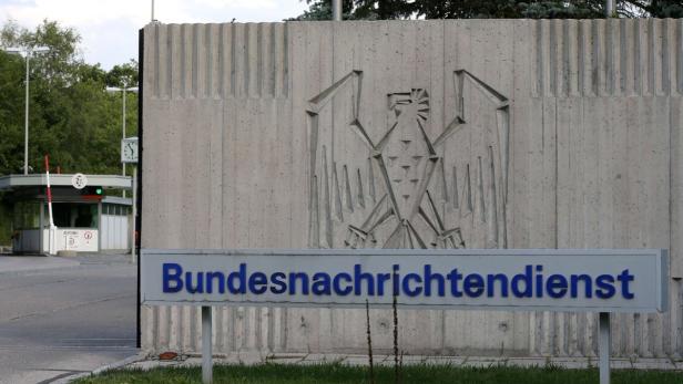 Vorbei ist es mit der Lauscherei, zuminderst auf dem Papier.