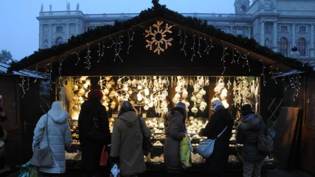 Prachtvolles Weihnachtsdorf in der City