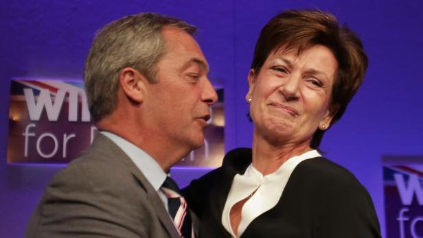 Nigel Farage (l.) und Kurzzeit-Nchfolgerin Diane James (r.)