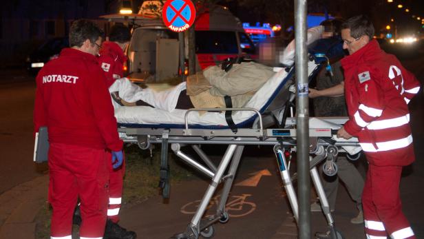 Eine Bewohnerin wurde mit Herzproblemen ins Spital gebracht.