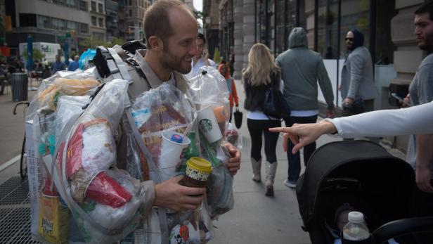 Wandernder Müll durch New York City