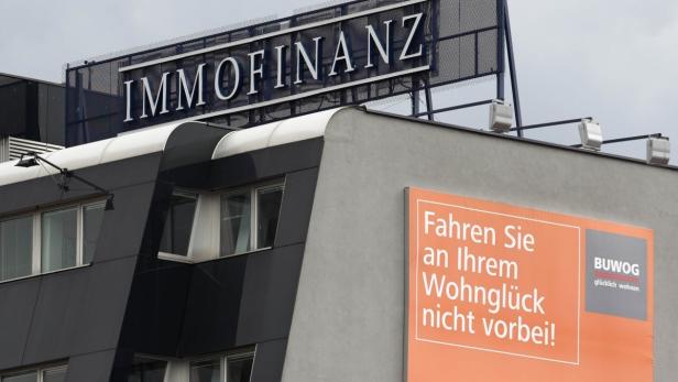 Ein Gebäude mit den Logos von Immofinanz und Buwog.
