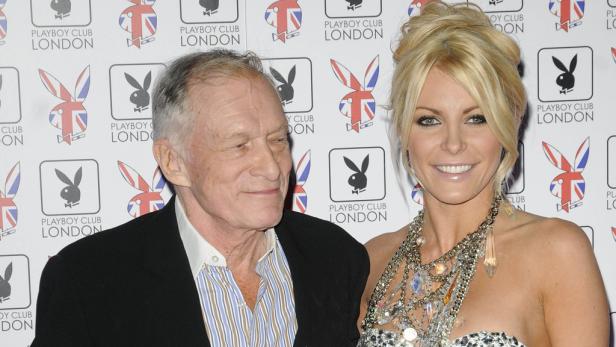 Das Tierchen wurde von den Ex-Verlobten gemeinsam gekauft und nach der Trennung im Juni durfte Charlie in der Playboy-Villa wohnen bleiben.