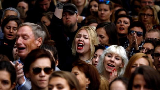 Frauen, die in Polen gegen das neue Abtreibungs-Gesetz sind.