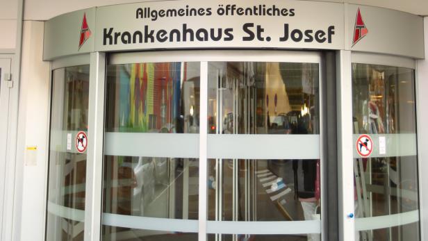 Im Krankenhaus Braunau (OÖ) werden Übergriffe von Patienten gegenüber Mitarbeitern nicht mehr tabuisiert, sondern offensiv aufgearbeitet