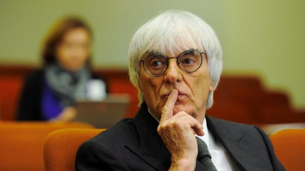 "Ich glaube, dass Europa in jeder Hinsicht am Ende ist. Der Kontinent wird ein guter Platz für den Tourismus sein, aber nicht viel mehr. Europa gehört der Vergangenheit an." Formel-1-Boss Bernie Ecclestone gibt den Kulturpessimisten.