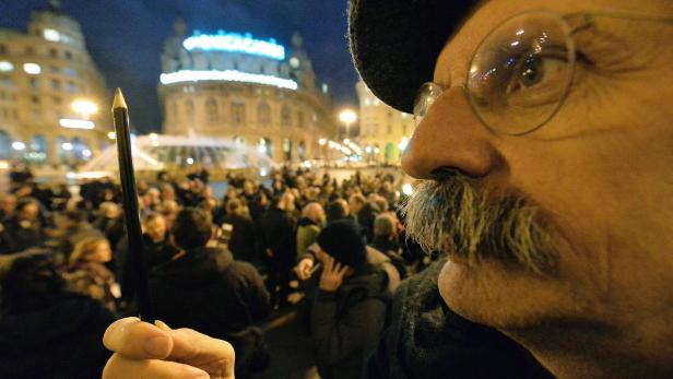 Istanbul, Ottawa, Rom, Salzburg: Weltweit fanden Donnerstagabend Protestkundgebungen gegen den Terror statt.