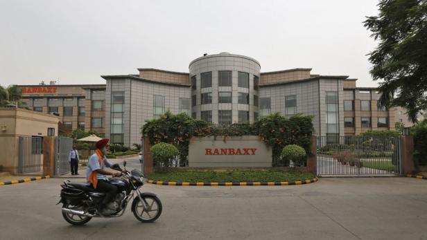 Sun Pharmaceutical übernimmt für 3,2 Milliarden Dollar den indischen Marktführer Ranbaxy Laboratories.