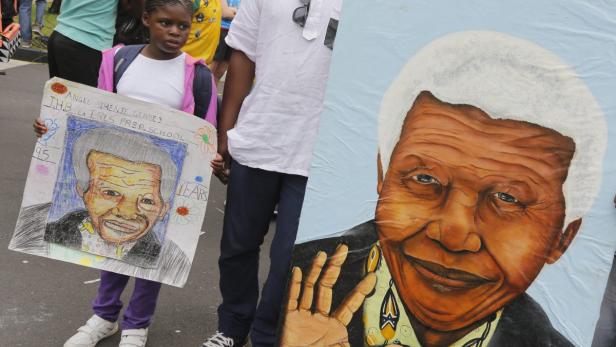 Nelson Mandela: 1918–2013.